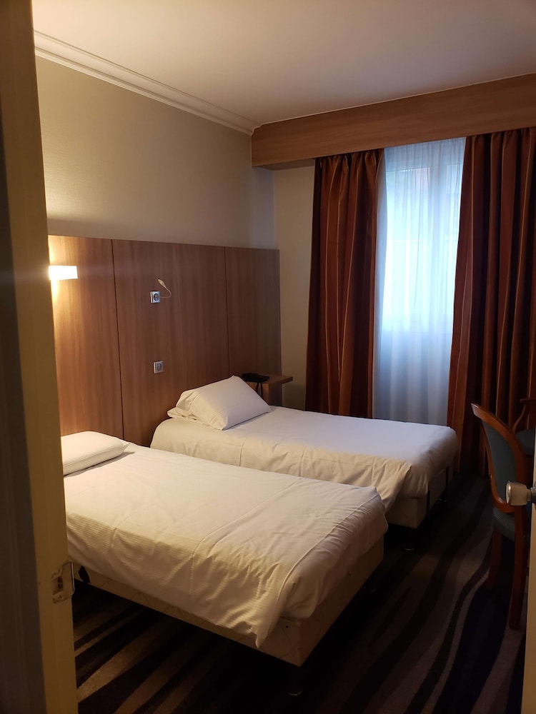 Family Room, Multiple Beds, Connecting Rooms photo 1