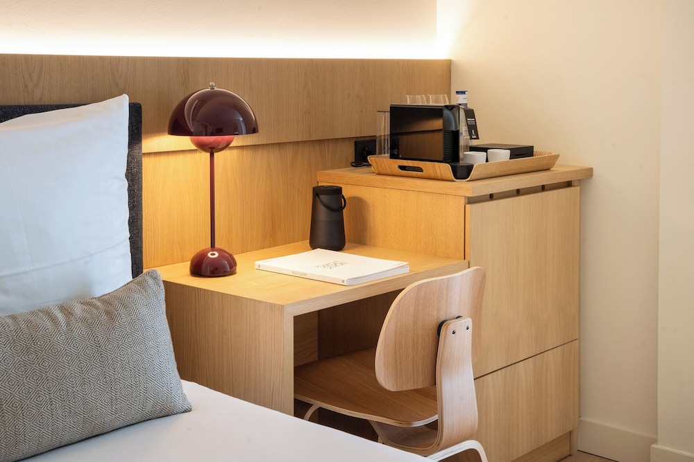 Boutique double room thumbnail 5