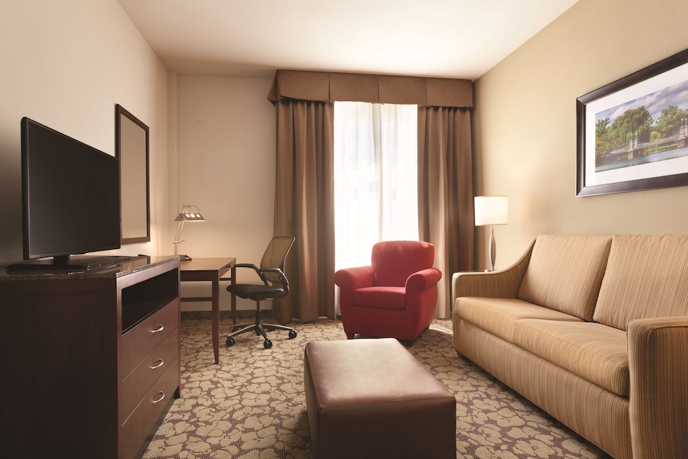 King, Suite, Accessible, Bathtub