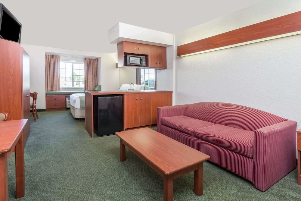 Suite photo 1