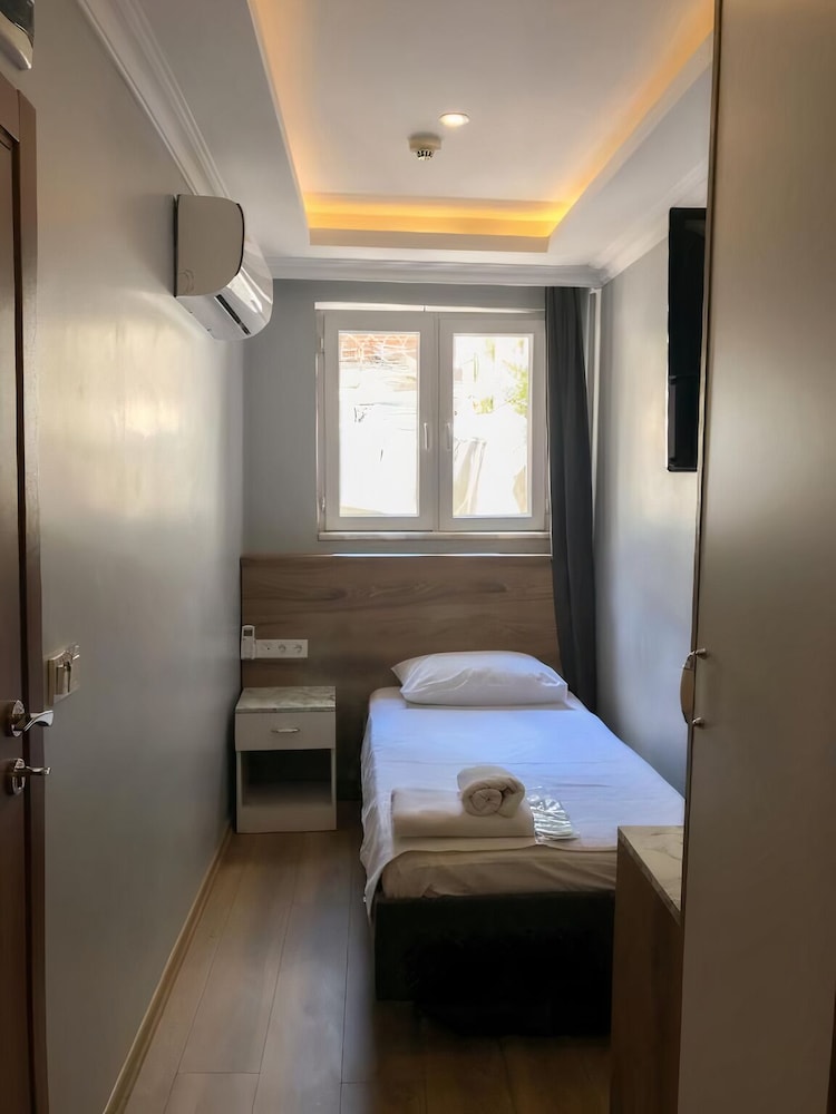 Standard Single Room photo 3