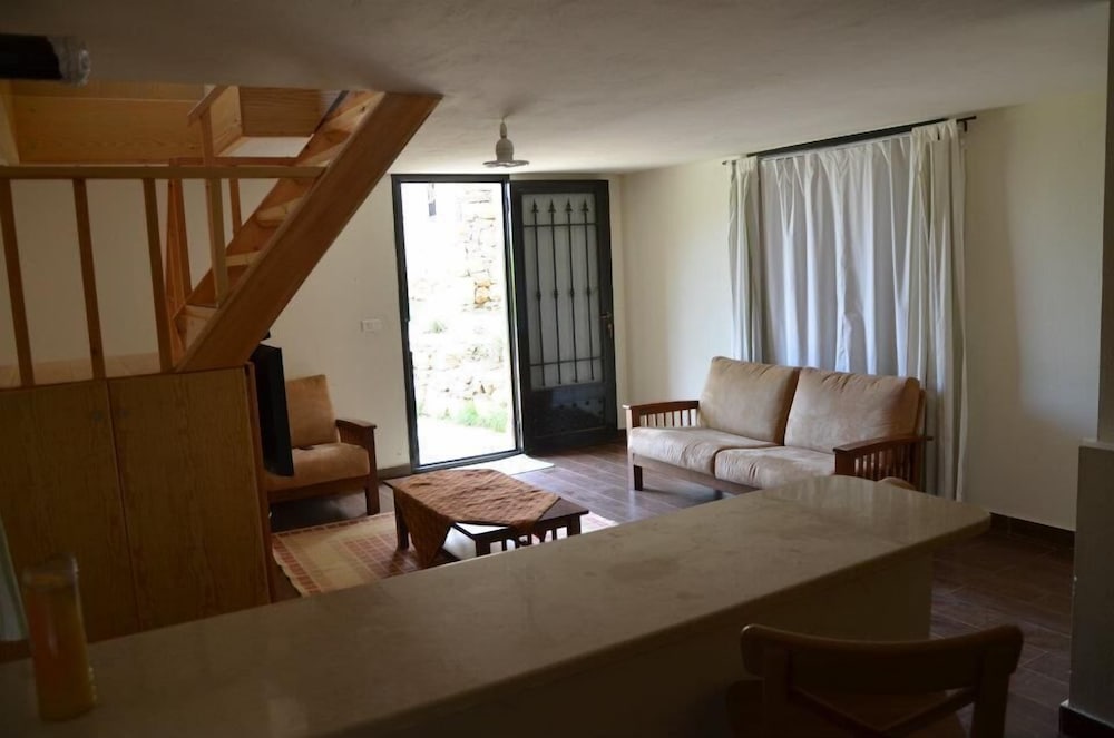 Suite, 2 Bedrooms, Mountain View photo 1