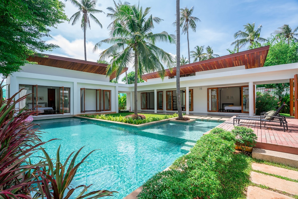 Villa, 4 Bedrooms, Pool View photo 1