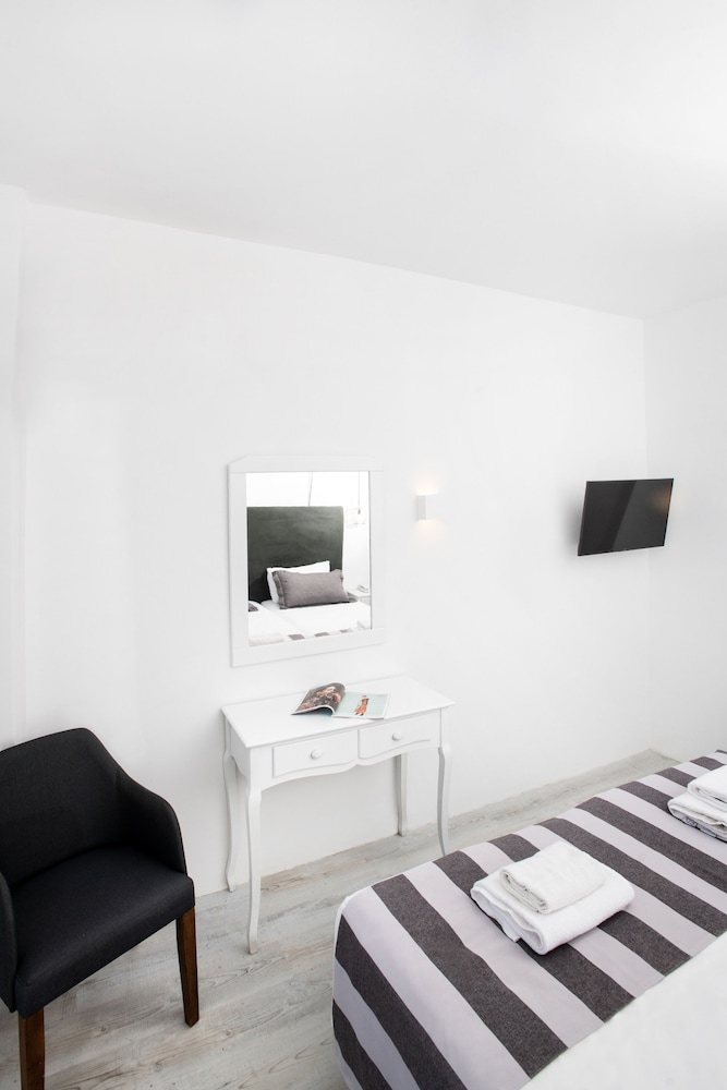 Classic Double Room, 1 Double Bed - Photo 3