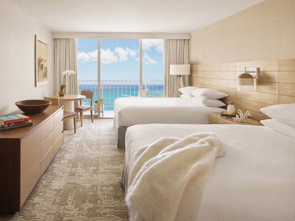 Premier Room, 2 Queen Beds, Roll-in Shower, Oceanfront (Accessible)