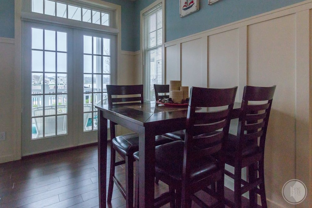 Townhome, 3 Bedrooms, Pool Access, Lakeside photo 2