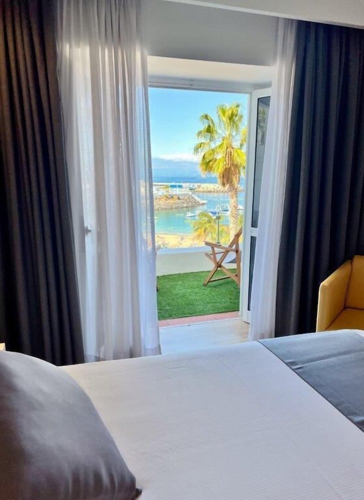 Double Room, Sea View (2 Adults)