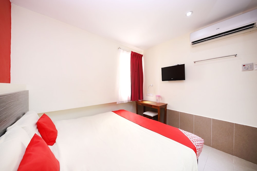 Deluxe Double Room, 1 Queen Bed photo 3