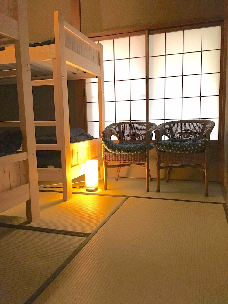 Private Bunk Bed Japanese Style Room 1A Max 4 Guests, Shared Bathroom photo 1