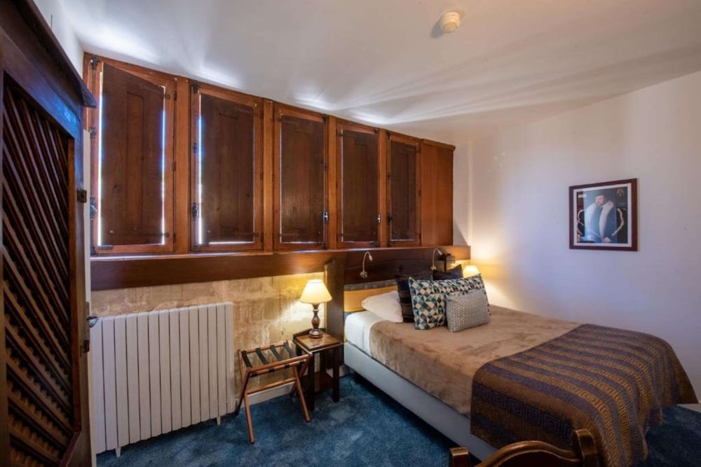 Standard Room, 1 Double Bed, Non Smoking - Photo 2