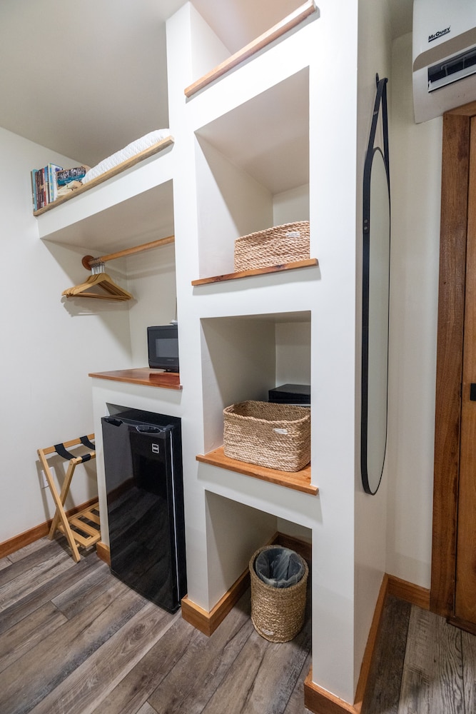 Poolside Suites (1st Floor) photo 2