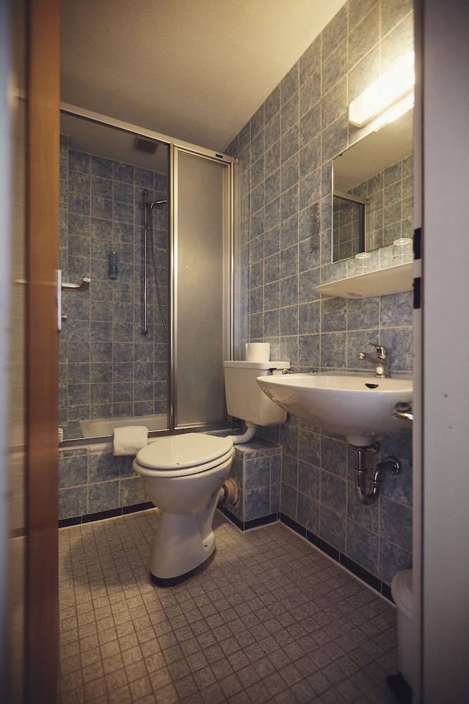 Basic Double Room, 1 Bedroom photo 3