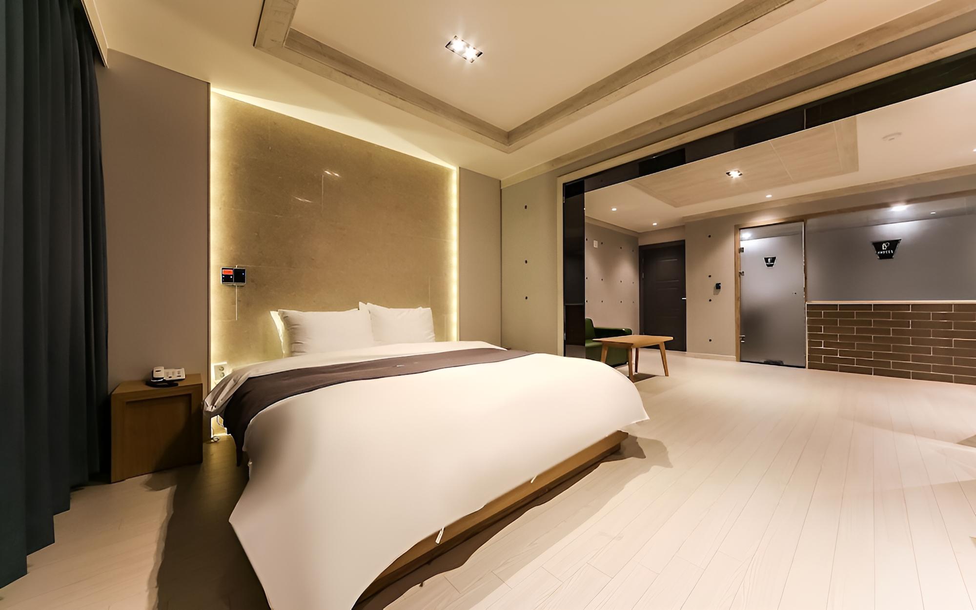 Room (Standard room) - Photo 4