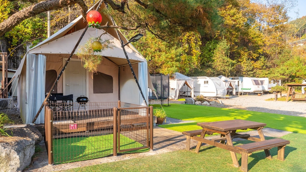 Basic Room, 1 Bedroom (Glamping Jumbo1(Pet/Private BBQ))