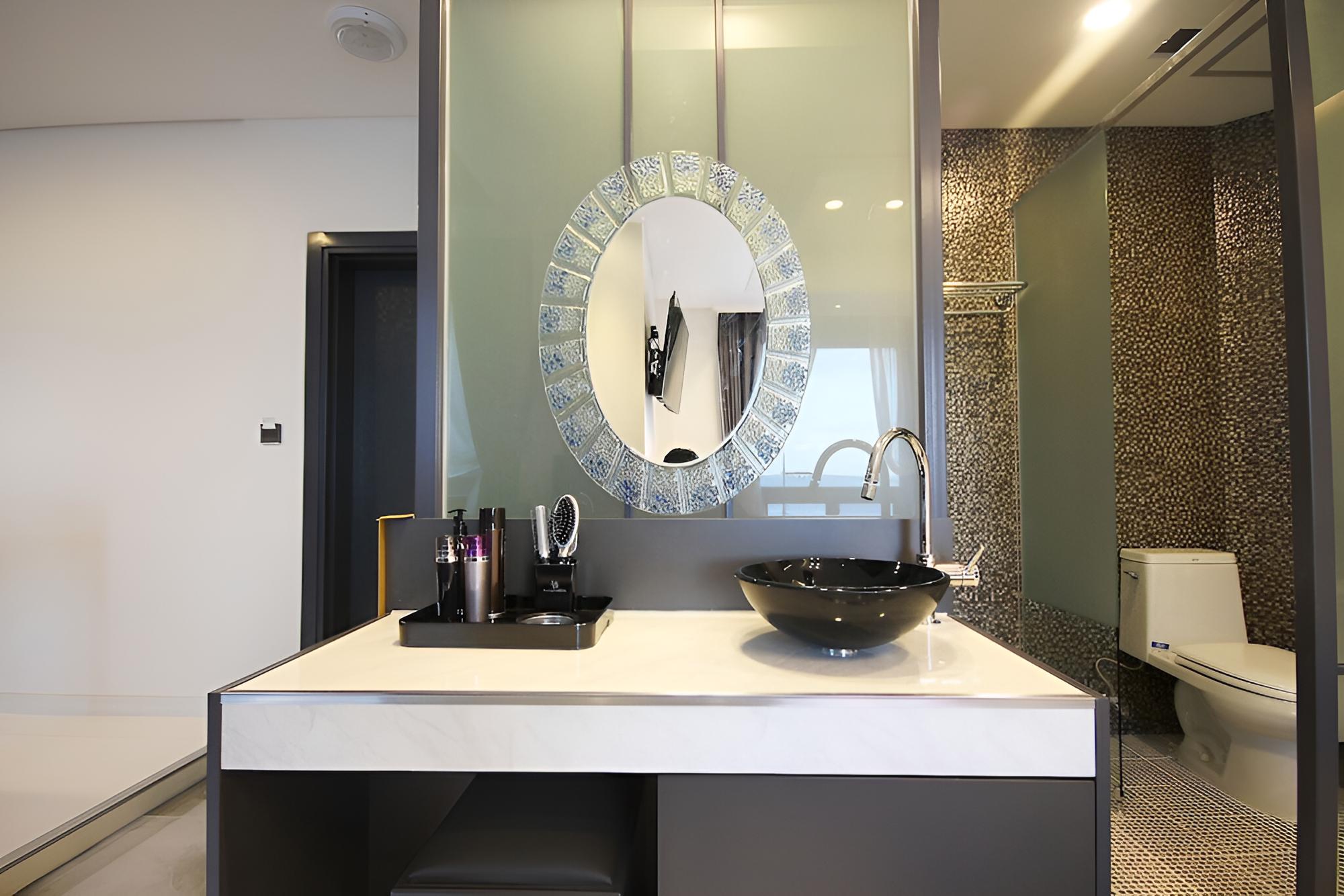 Room (SUITE) - Photo 4