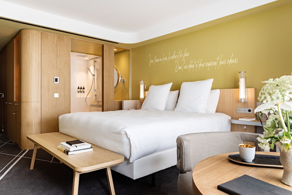 Superior Twin Room, 1 Queen Bed photo 1