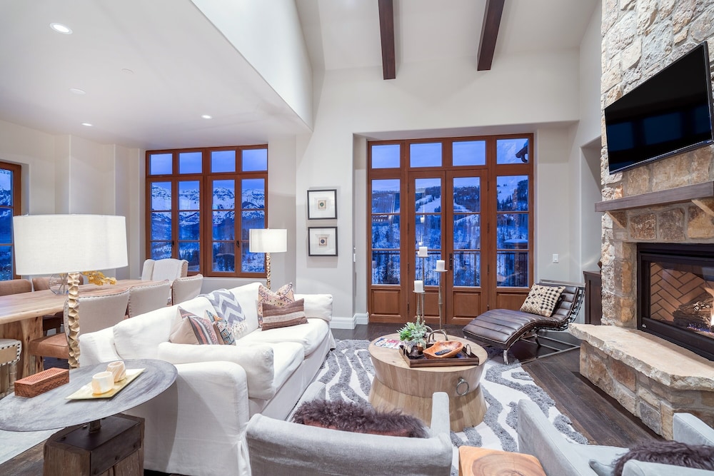 Condo, 4 Bedrooms