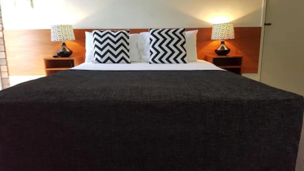 Deluxe Double Room, 1 Queen Bed photo 3