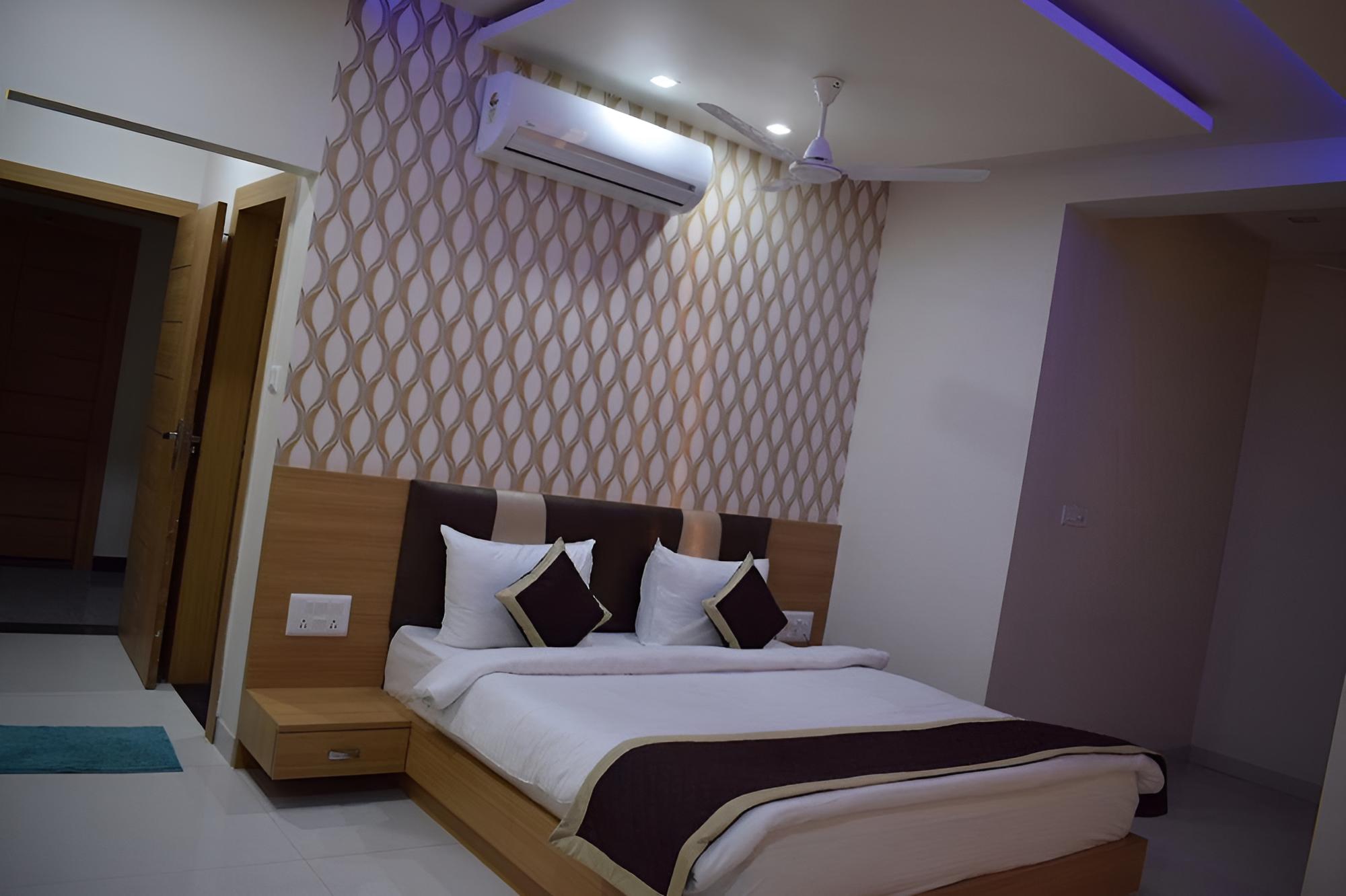 Deluxe Double Room, Non Smoking photo 2