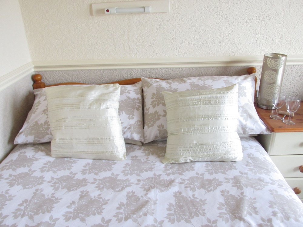 Standard Double Room, 1 Double Bed, Private External Bathroom, Sea View photo 2
