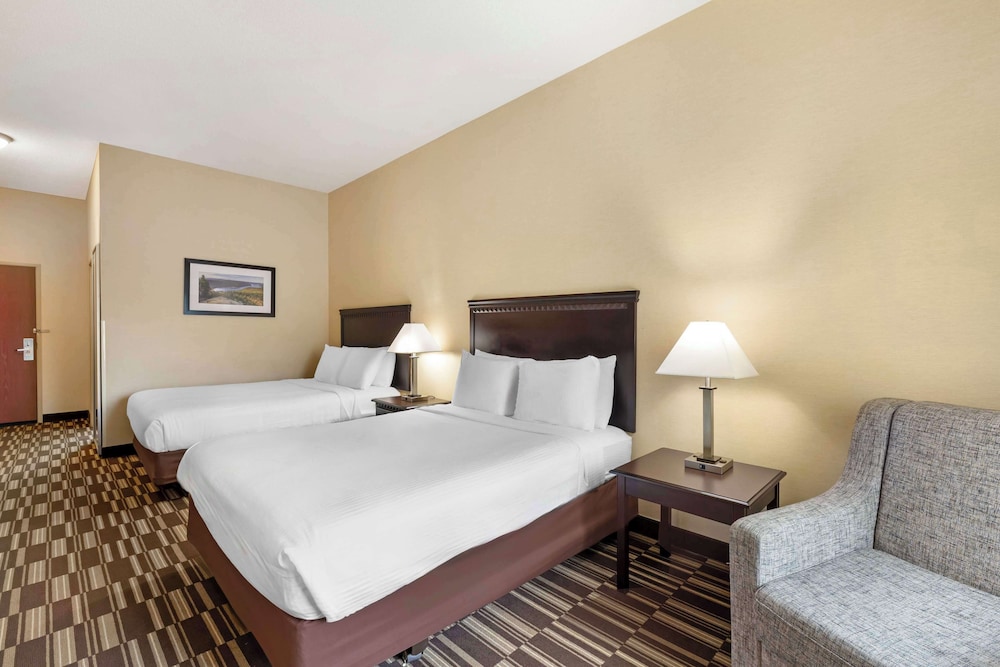 Standard Room, 2 Queen Beds, Accessible, Non Smoking photo 3