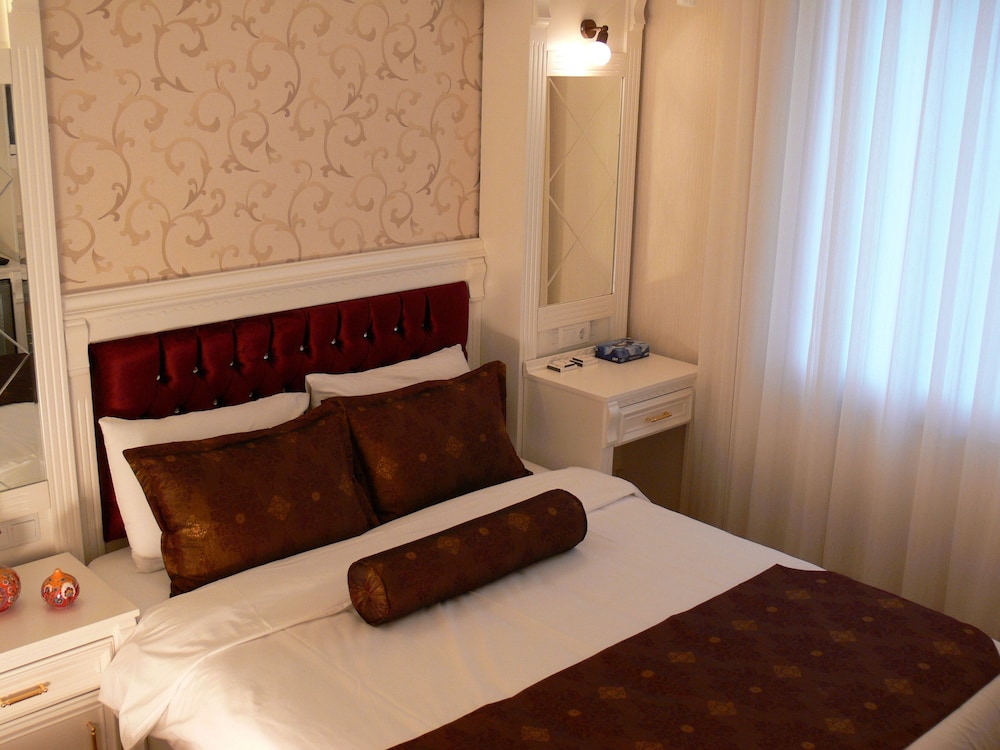 Economy Double Room photo 1
