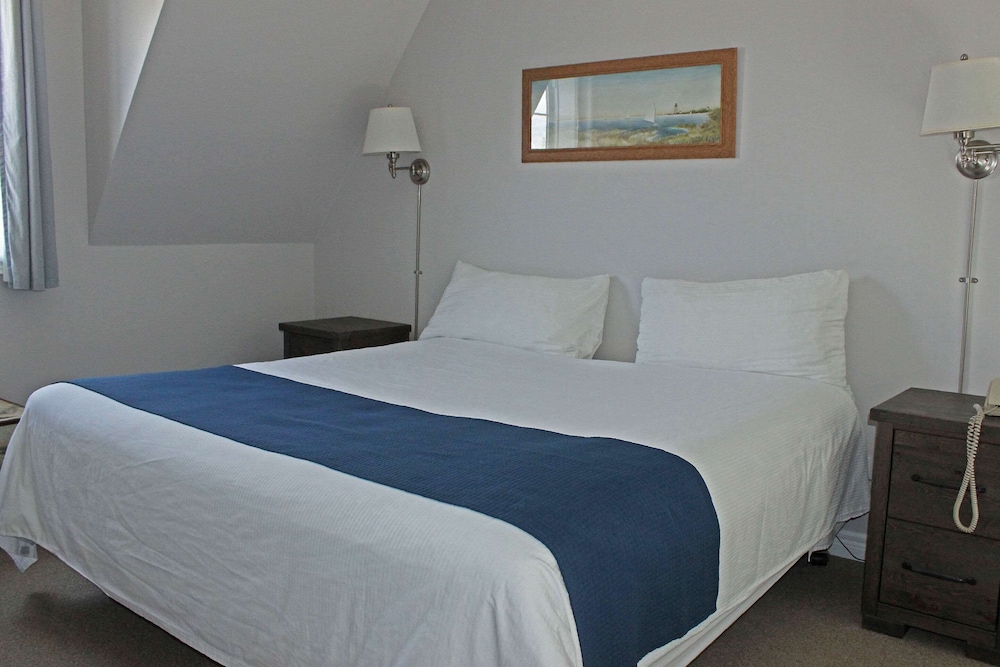 Standard Room, 1 King Bed with Sofa bed, Non Smoking, Fireplace (Beach Front) photo 1