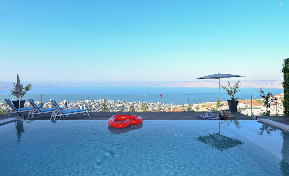 Family Villa, Lake View photo 3