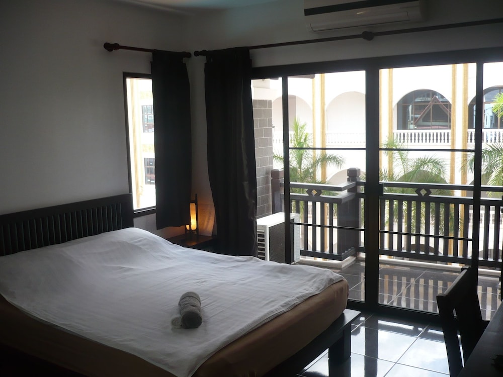 Superior Double Room (Front Side) photo 1