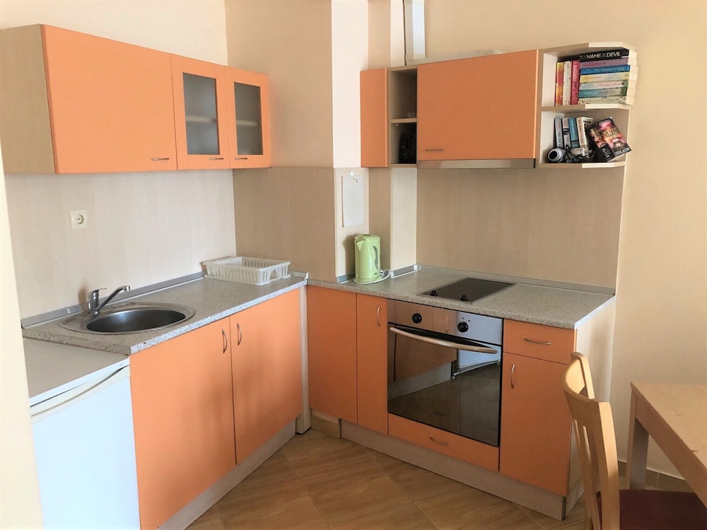 Economy Apartment photo 2