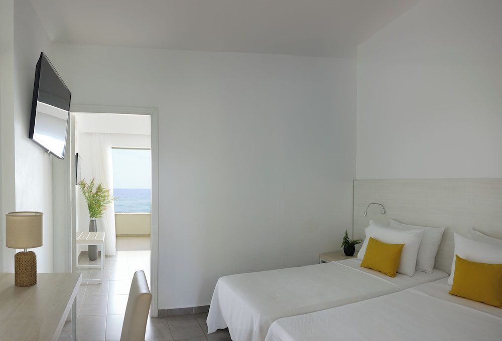 Superior Family Room Sea View