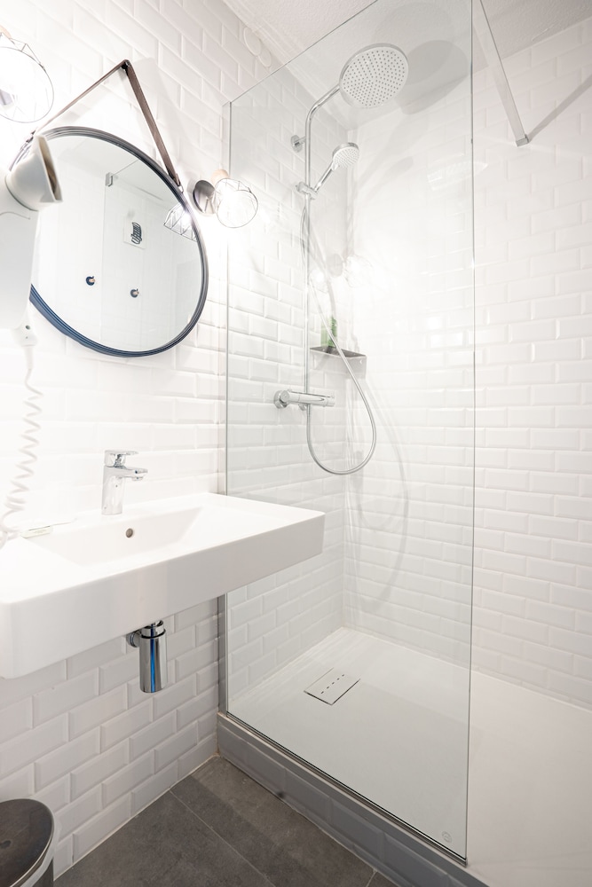 Double Room - PMR Access - Photo 7