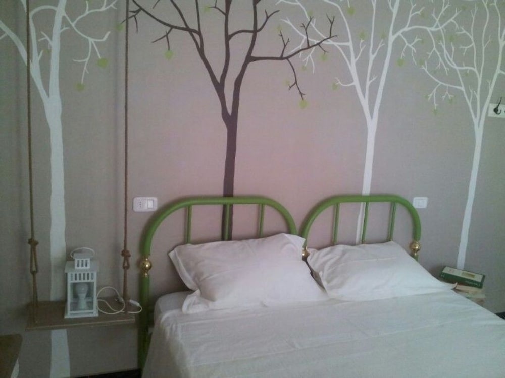 Double Room, Shared Bathroom, Garden View