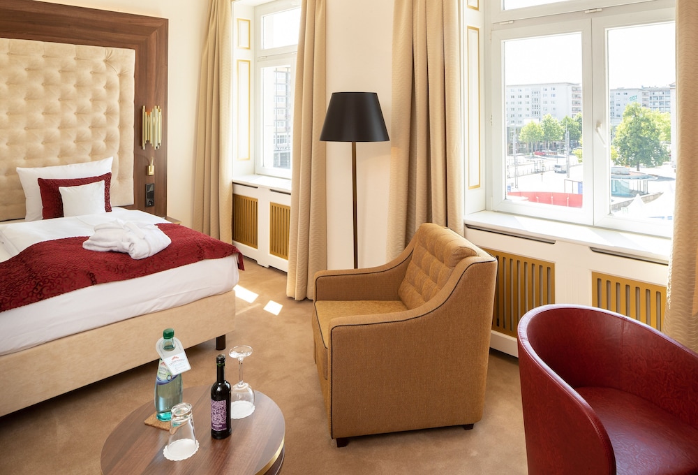 Premium Single Room (Comfort)
