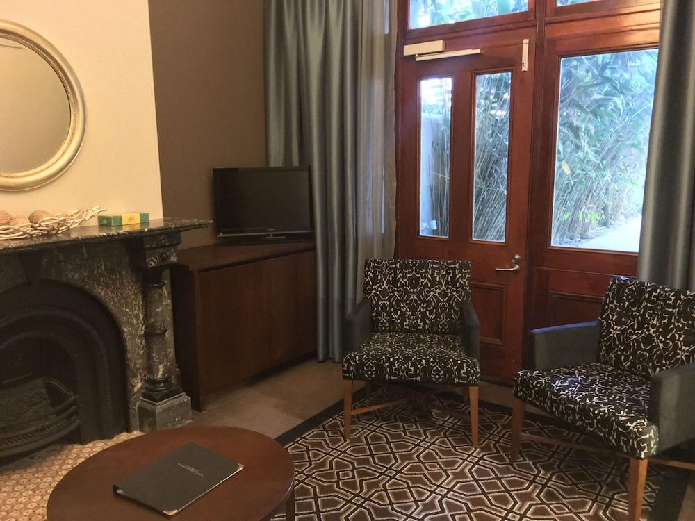 Premium Suite