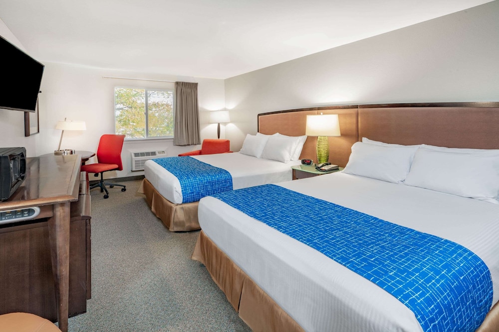 Room, 2 Queen Beds, Non Smoking photo 1