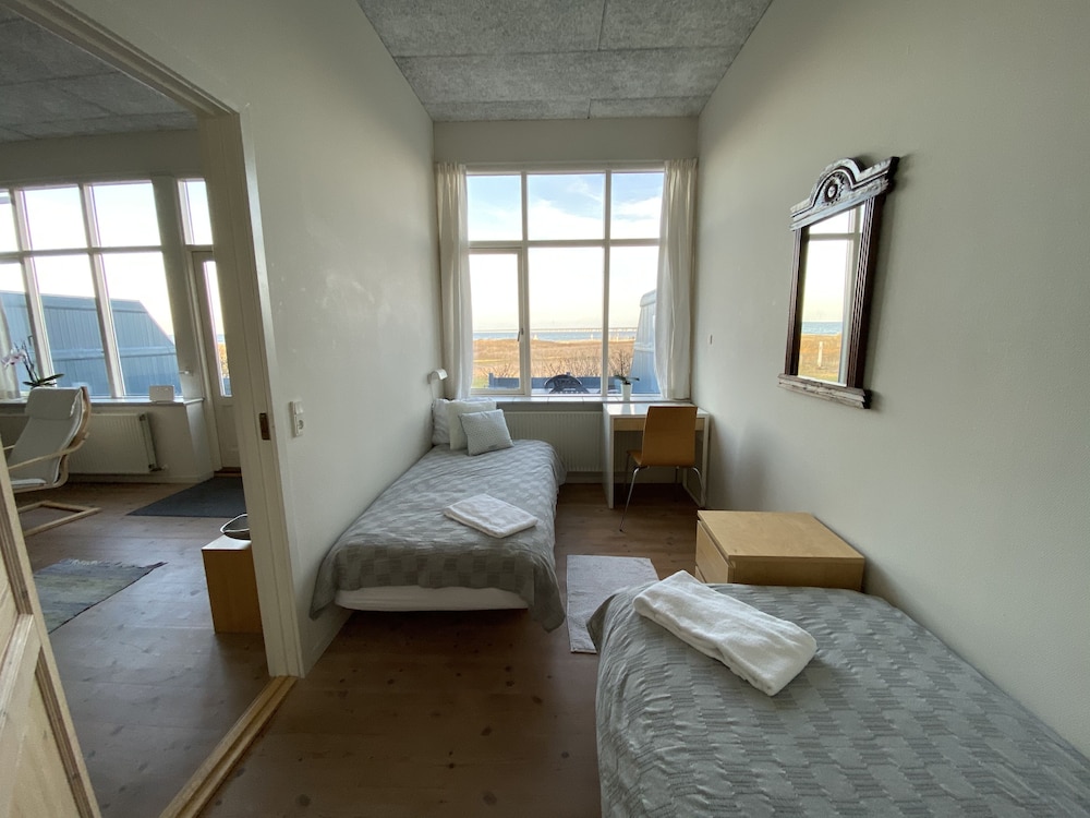Family Apartment, 2 Bedrooms, Non Smoking, Ocean View (C) photo 2