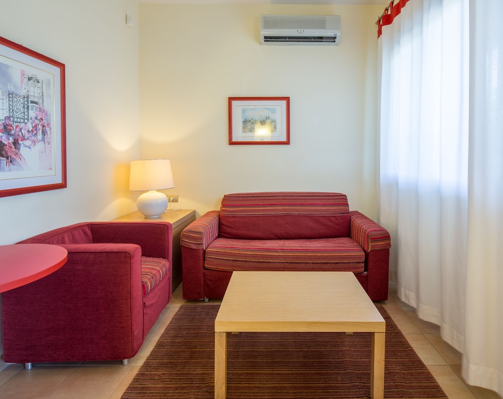 Standard Double Room photo 3