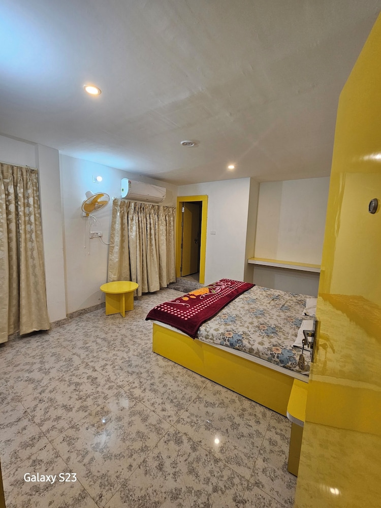 Deluxe Suite