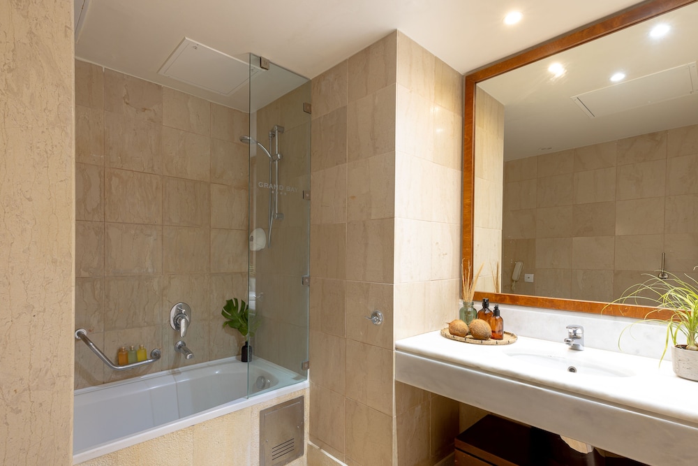 Junior Suite, Pool Access, Beachfront ( AD) - Photo 6