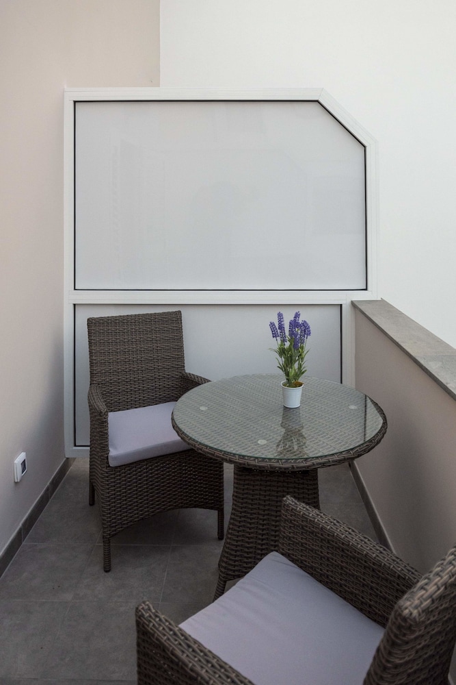 Double Room, Patio