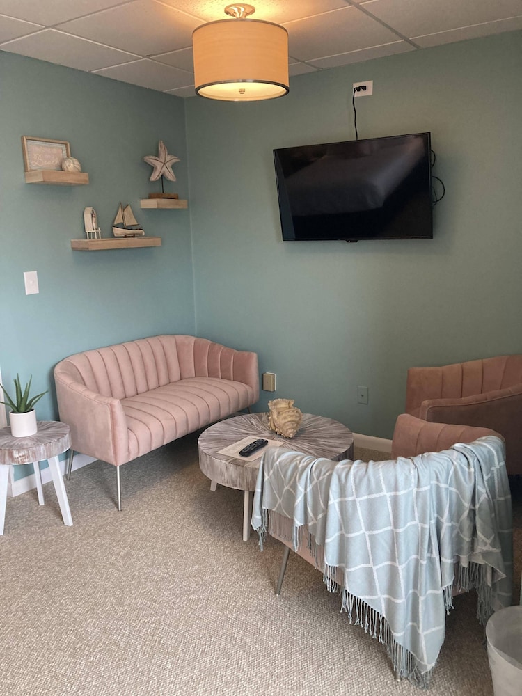Beach Room (2nd floor) photo 2