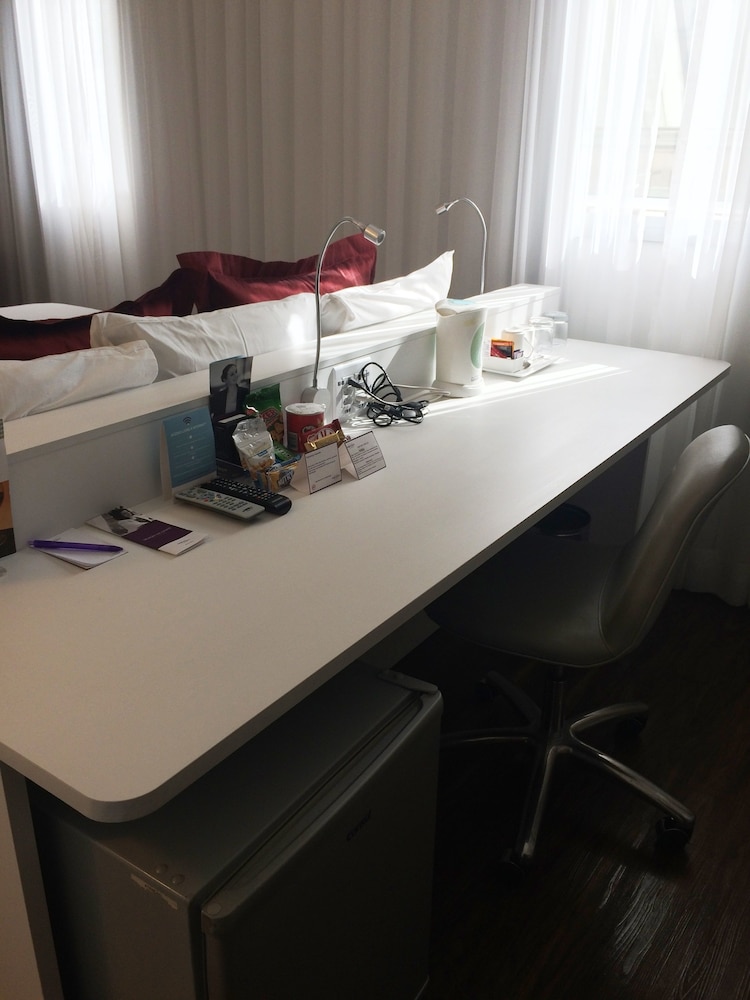 Standard Room, 1 Double Bed - Photo 4