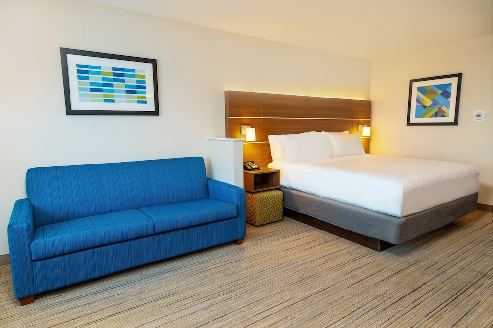 Suite, 1 King Bed, Accessible Bathtub (Mobility) - Photo 4