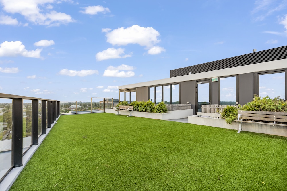 Comfort Townhome, Balcony, Garden View photo 2