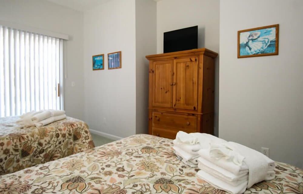 Cottage, Multiple Beds, Balcony, Golf View photo 2