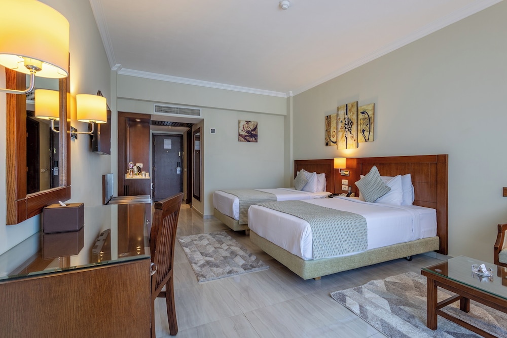 Select Room with Garden View