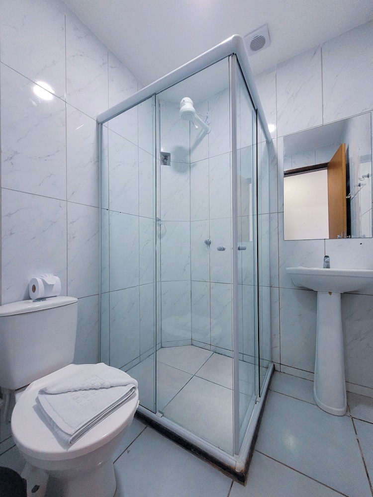 Standard Triple Room, 1 Bedroom - Photo 2