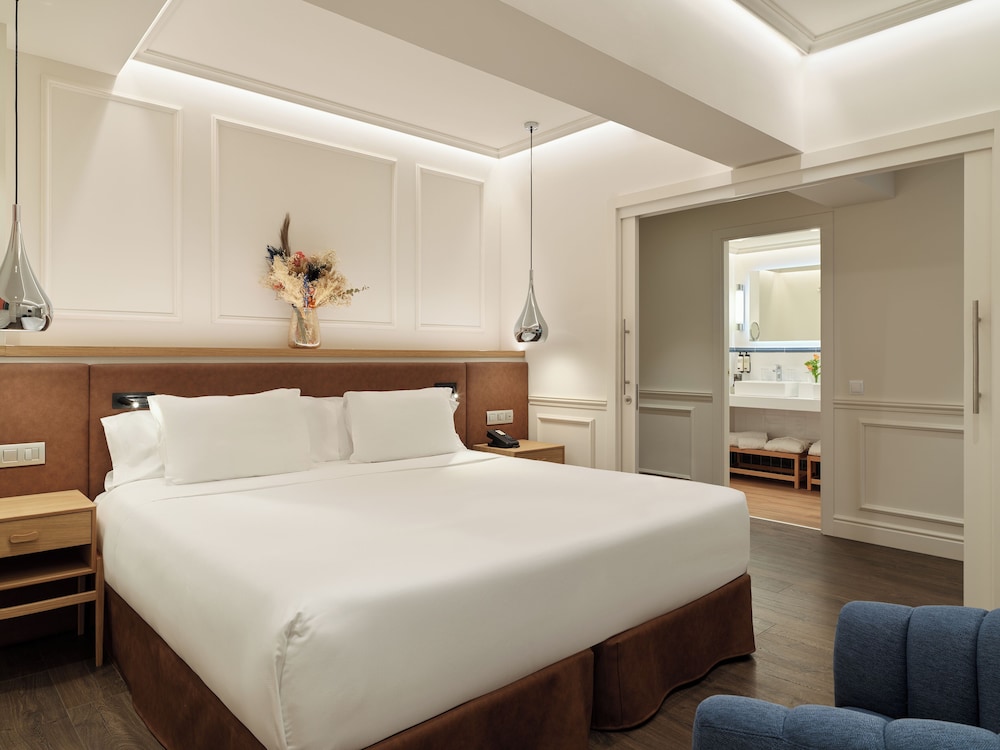 Suite Deluxe (2 Adultos y 2 Niños)