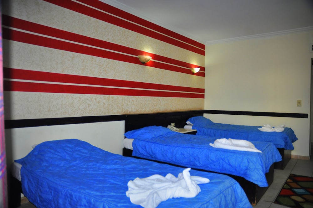 Senior Triple Room, Pool View